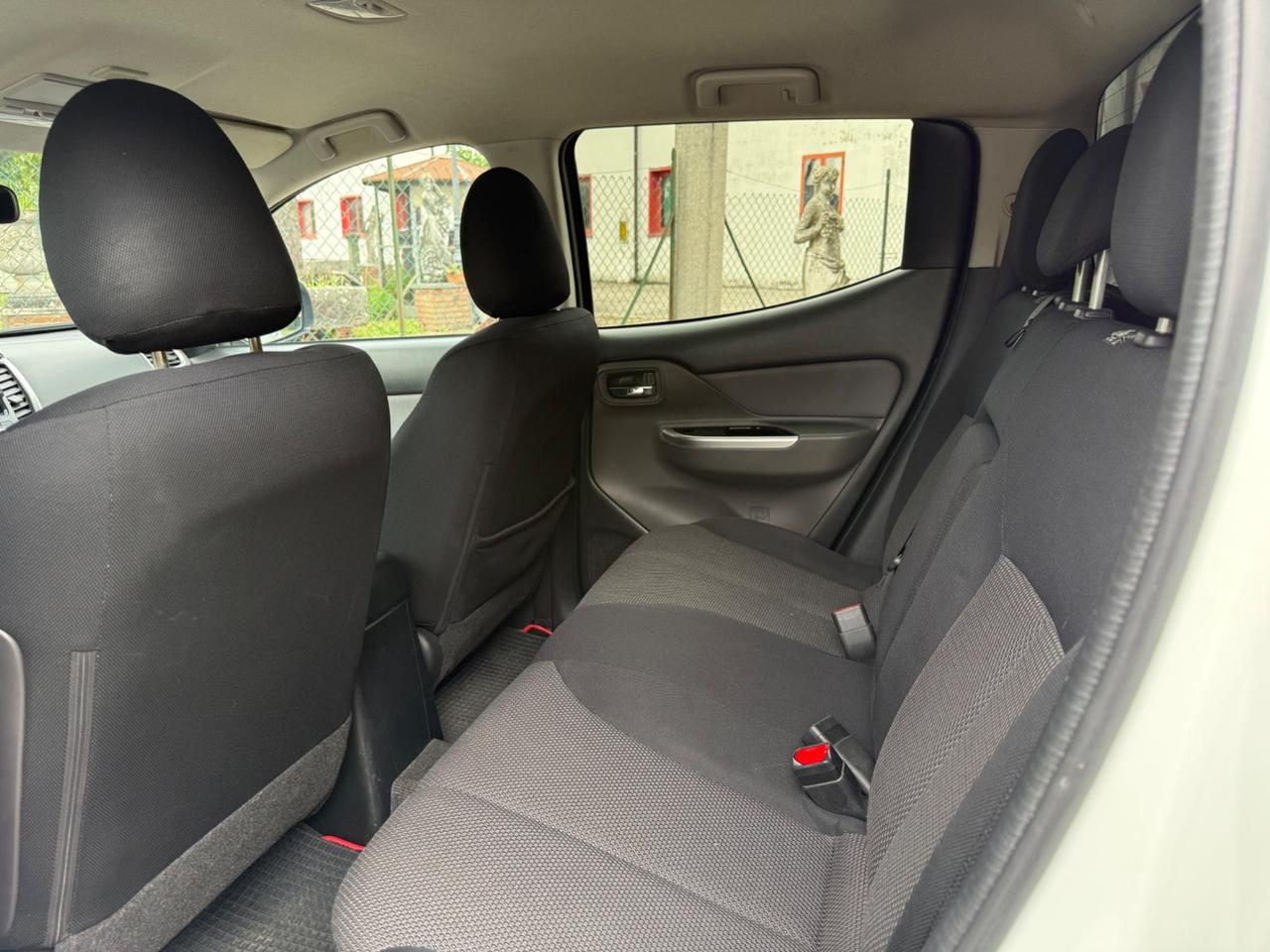 Mitsubishi L200 2.4 DI-D/181CV Double Cab Intense Hp Mivec SDA