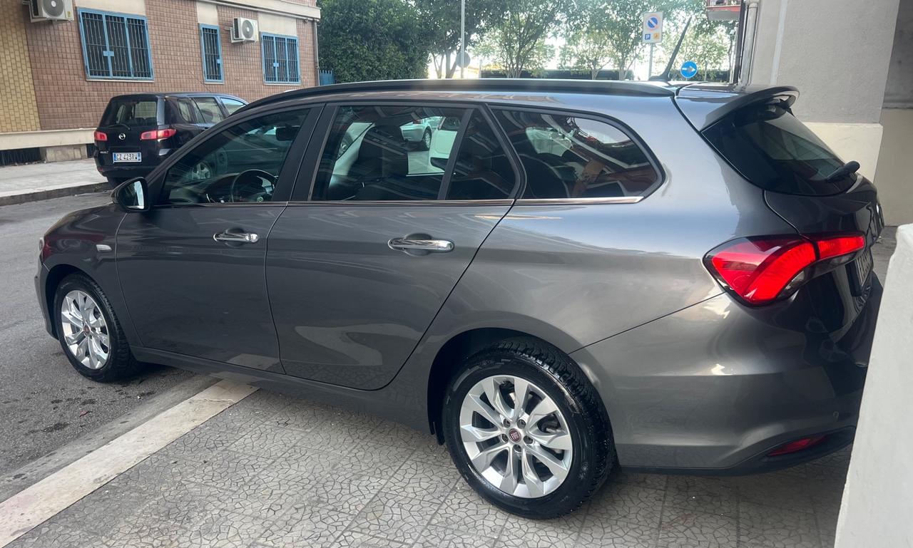 Fiat Tipo 1.3 Mjt S&S SW Lounge
