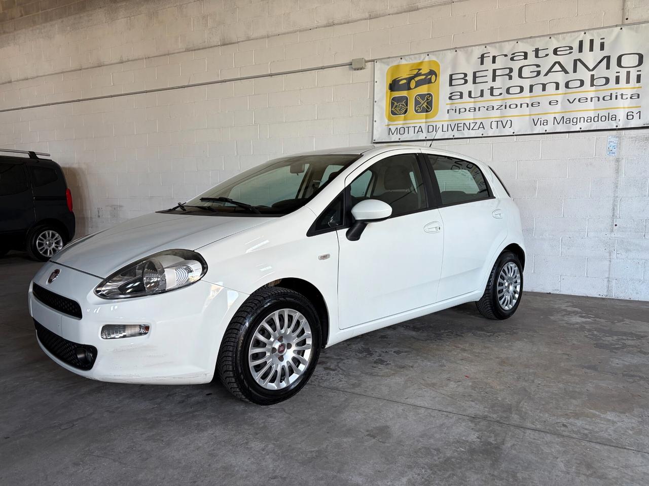 Fiat Punto 1.2 8V 5 porte 69Cv Gancio Traino