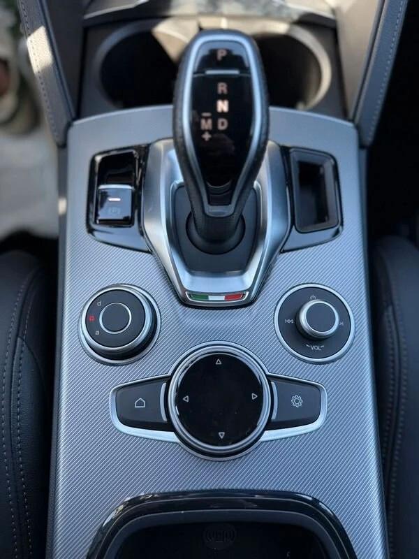 Alfa Romeo Stelvio 2.2 Turbodiesel 210 CV AT8 Q4 Veloce