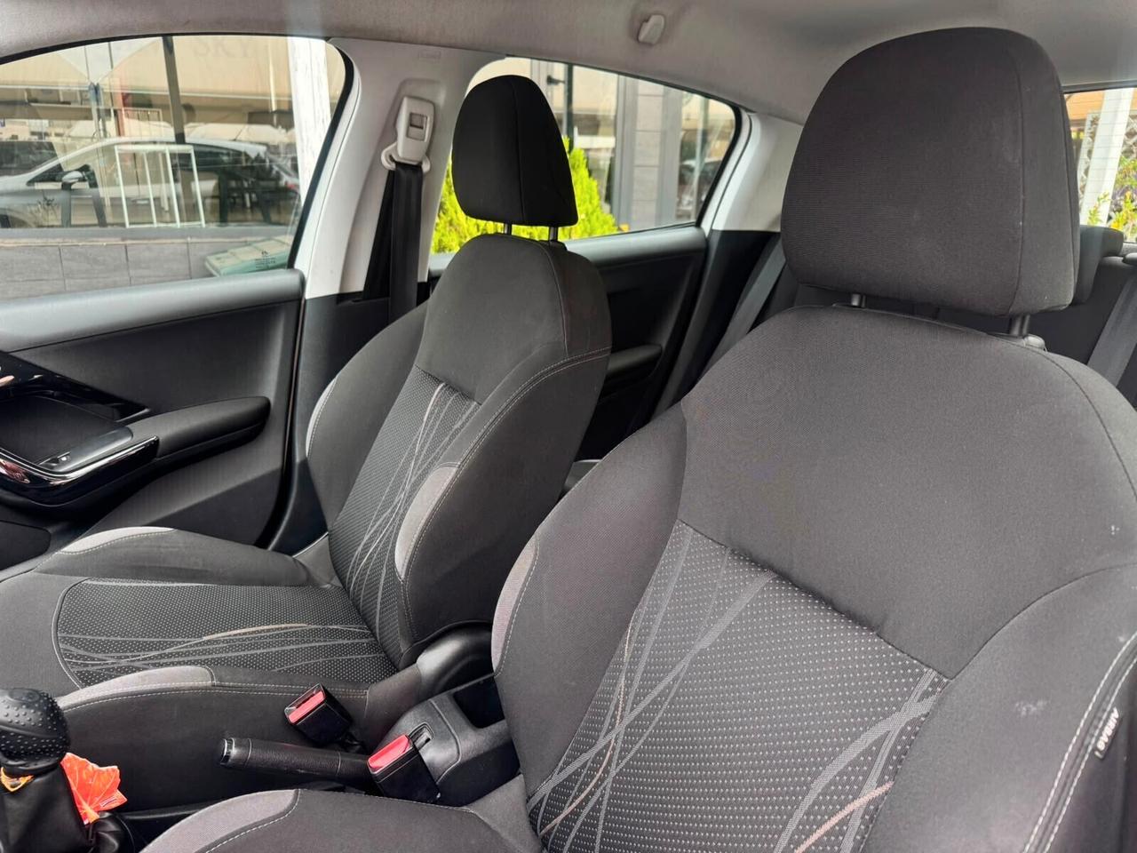 Peugeot 208 1.2 VTi 82 CV 5 porte Active