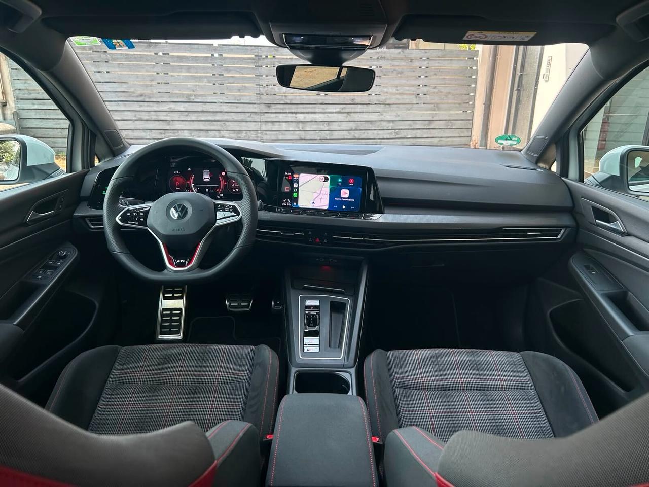 Volkswagen Golf GTI 2.0 TSI DSG