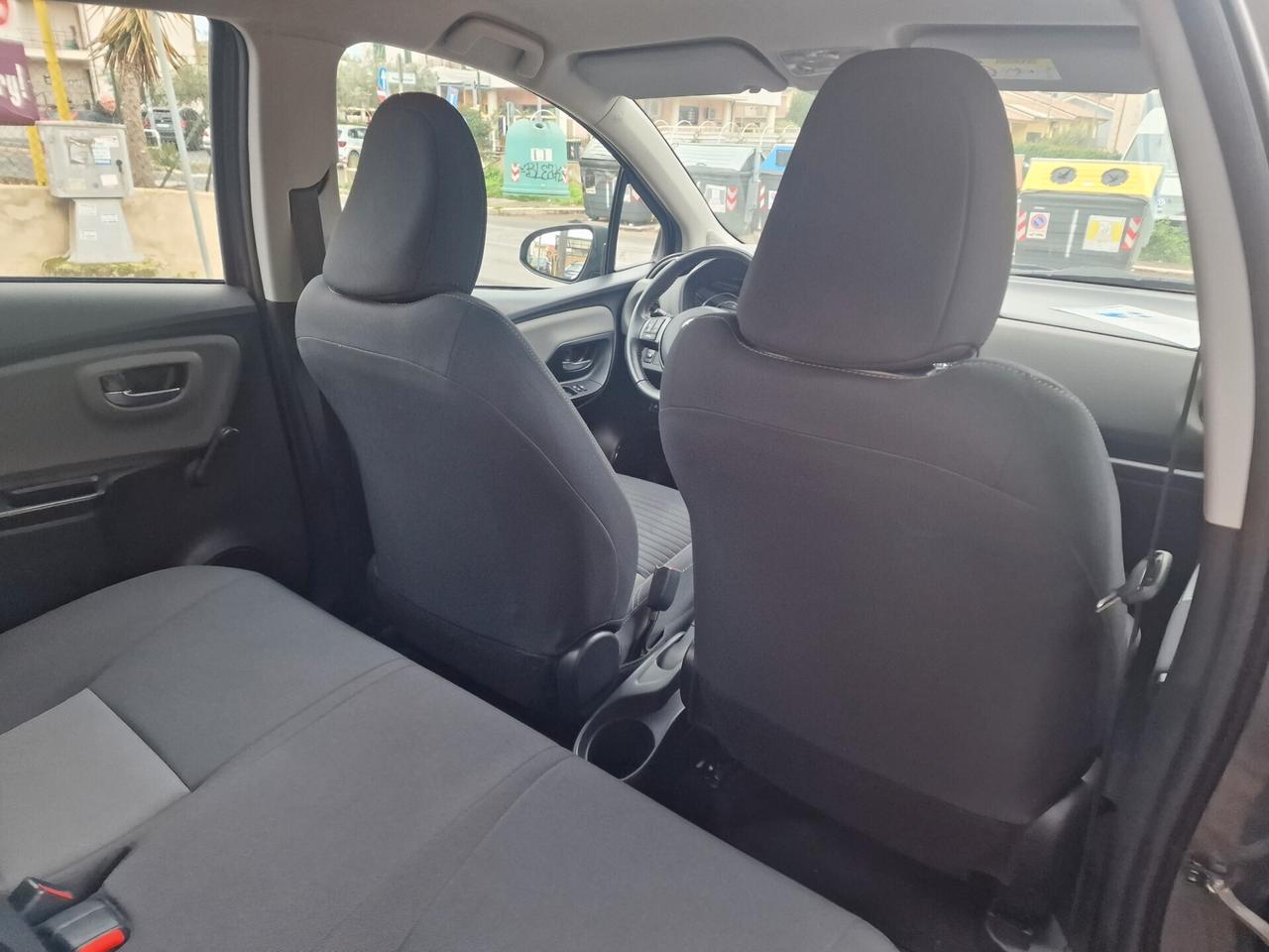 Toyota Yaris 1.5 Hybrid 5 porte Lounge