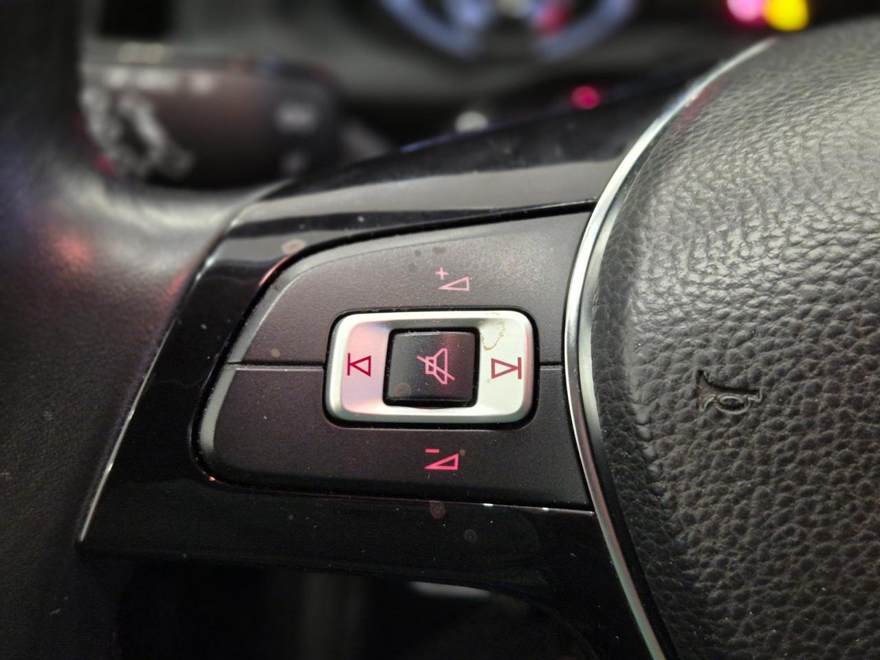 Volkswagen Polo 5p 1.0 evo Comfortline 80cv - NEOPATENTATI - Sens. Park - Carplay