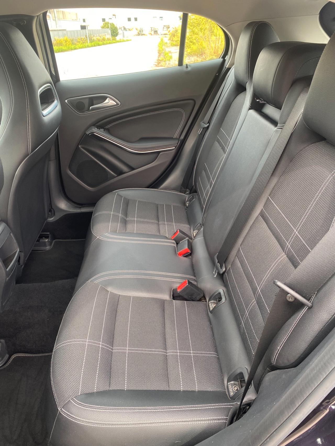 Mercedes-benz GLA 200 CDI Automatic 4Matic Sport