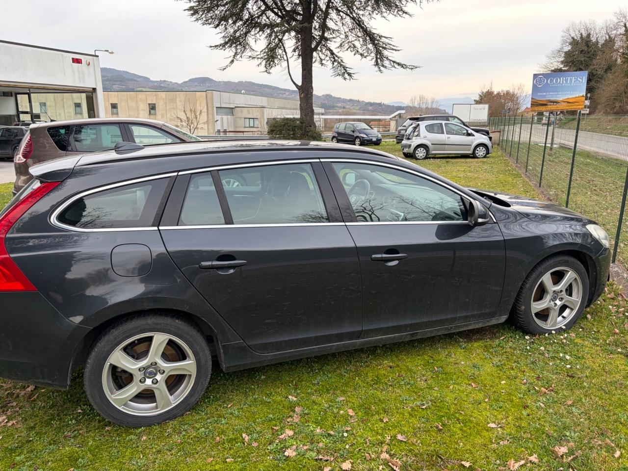 Volvo V60 D5 Geartronic Momentum