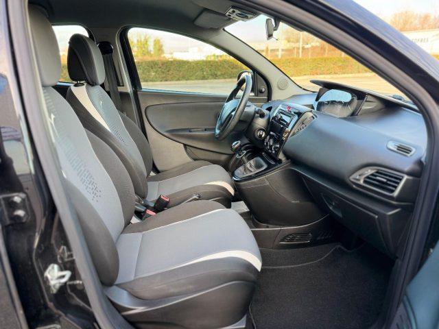 LANCIA Ypsilon 1.2 69 CV 5 P ELEFANTINO *NEOPATENTATI*