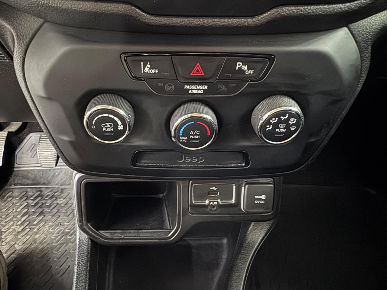 Jeep Renegade NIGHT EAGLE
