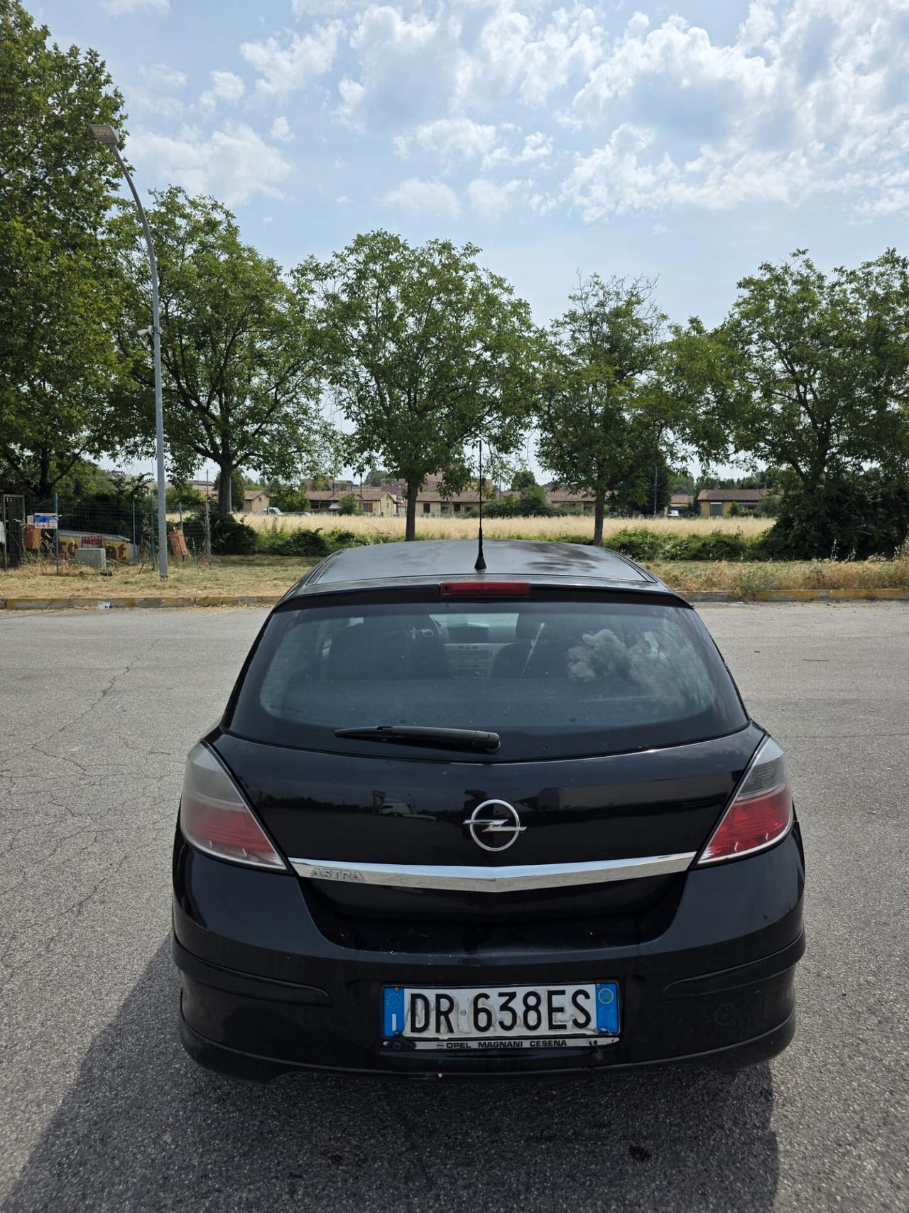 Opel Astra twinport 5 porte enjoy