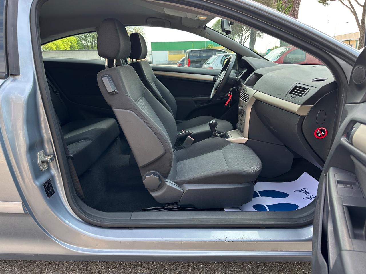 Opel Astra GTC 1.6 16V VVT 3 porte Enjoy