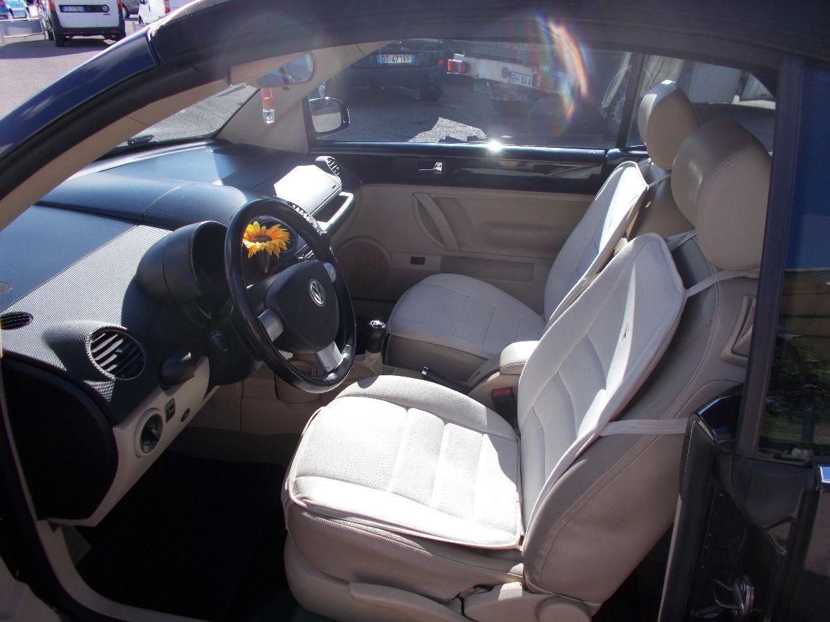 VOLKSWAGEN - New Beetle Cabrio - 1.6 Cabrio