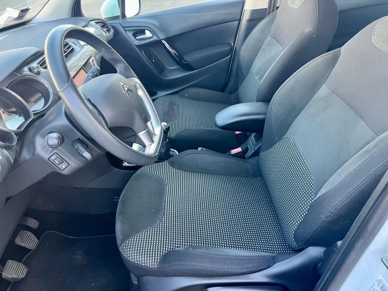 Citroen C3 1.2benz 2015 93.000km per neopatentati