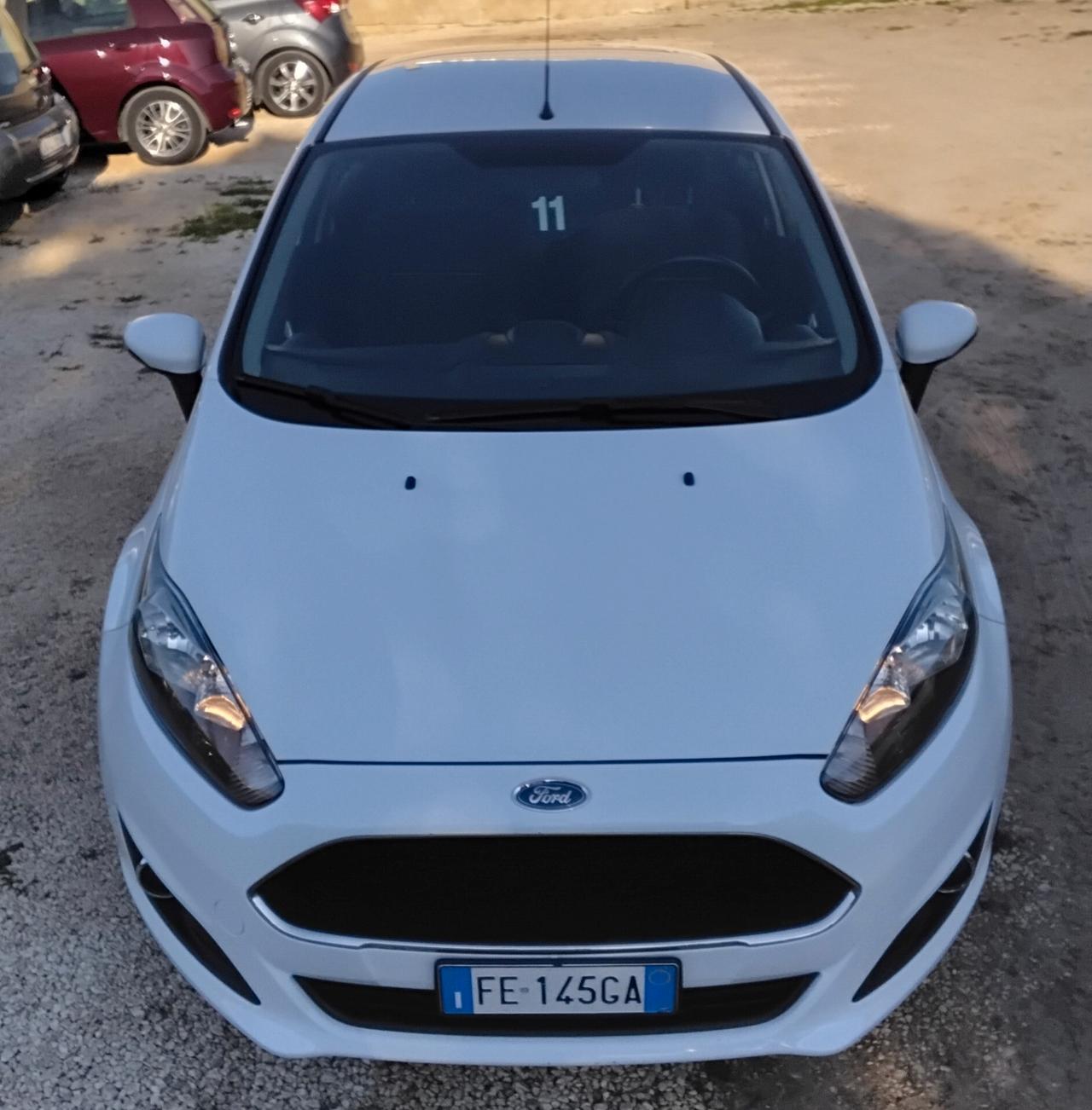Ford Fiesta 1.5 TDCi 75CV 5 porte Titanium