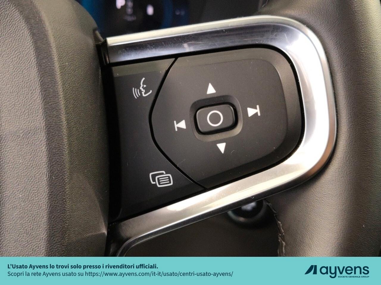 Volvo XC40 B4 automatico Ultra Dark