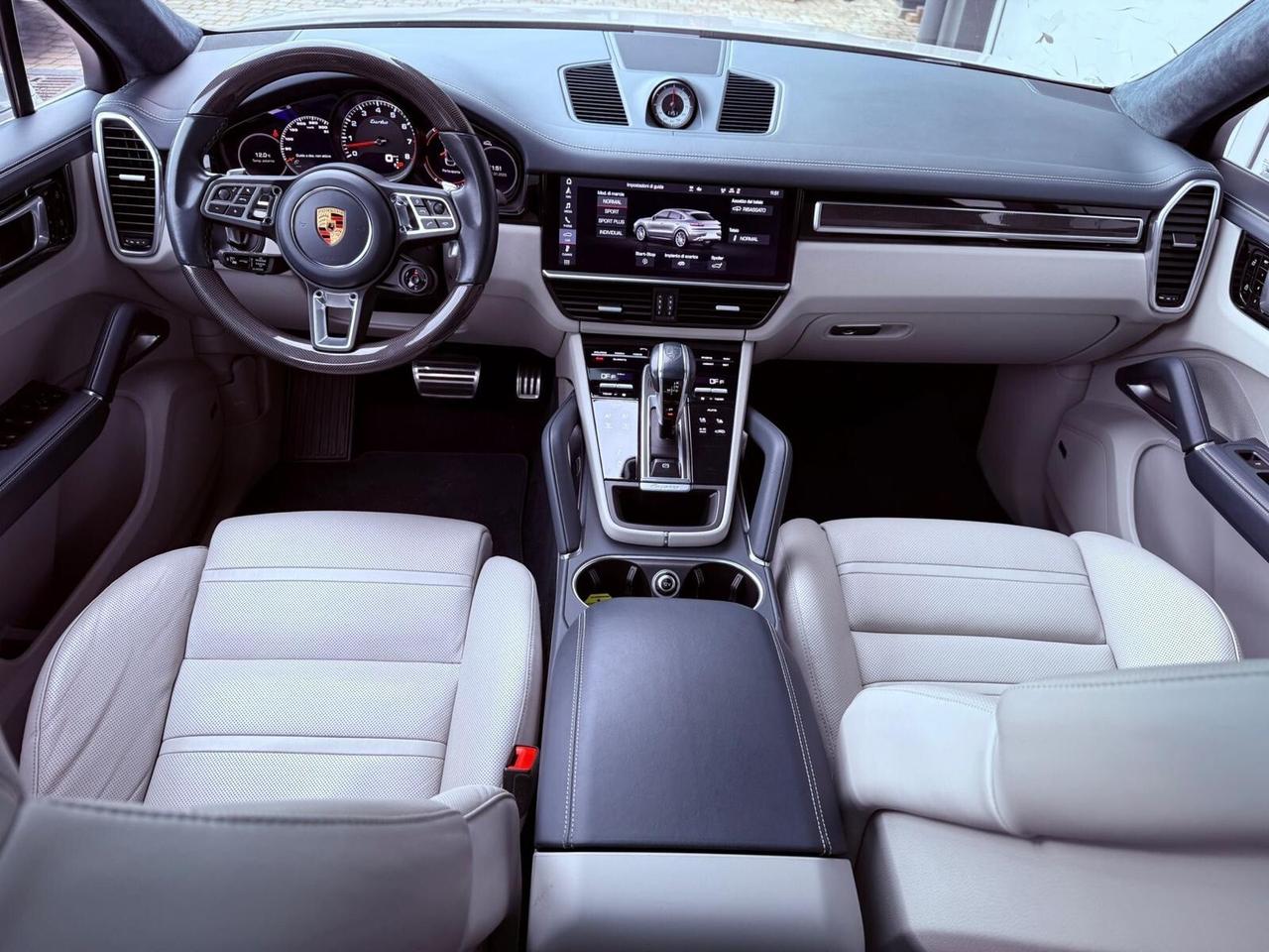 Porsche Cayenne Coupé 4.0 V8 Turbo