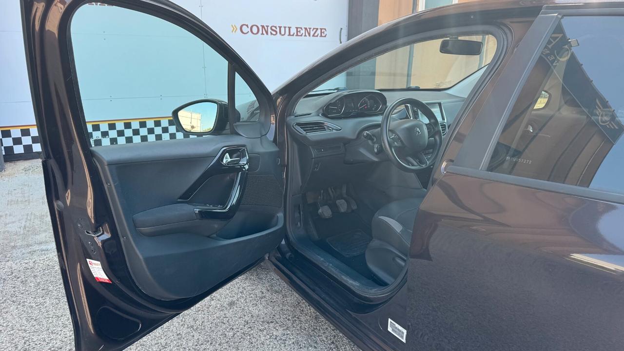 Peugeot 208 1.4 HDi 68 CV NEOPATENTATI - 2012