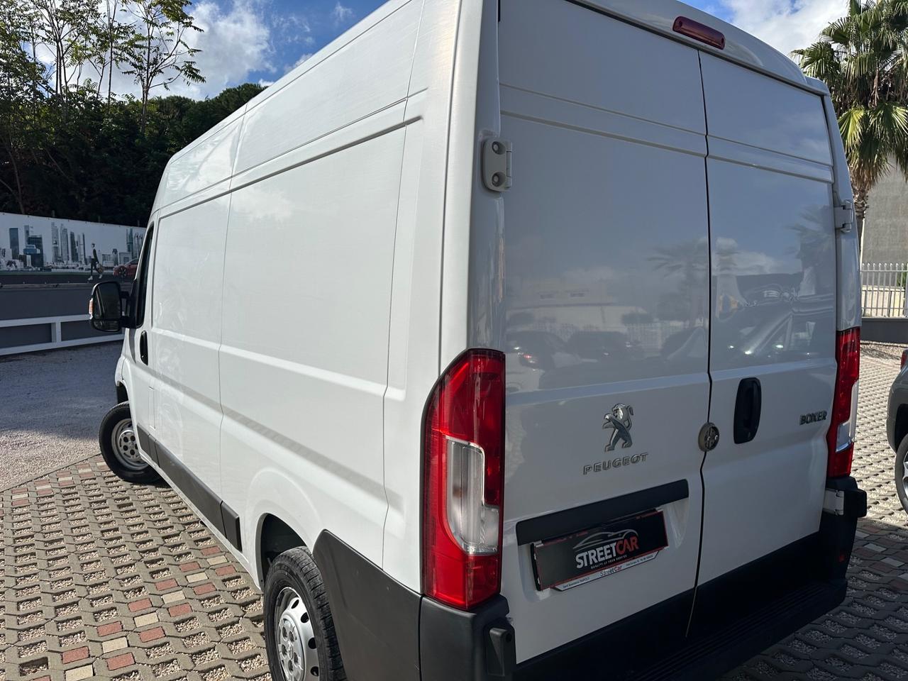 Peugeot Boxer 335 2.2 BlueHDi 140 S&S PC-TN Furgone