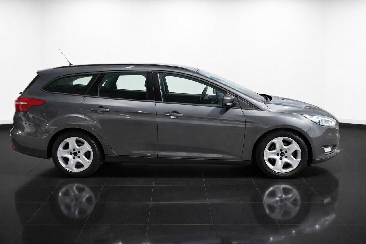 Ford Focus 1.5 TDCi 95 CV SW Titanium KM CERTIFICATI €6B NEOPATENTATI