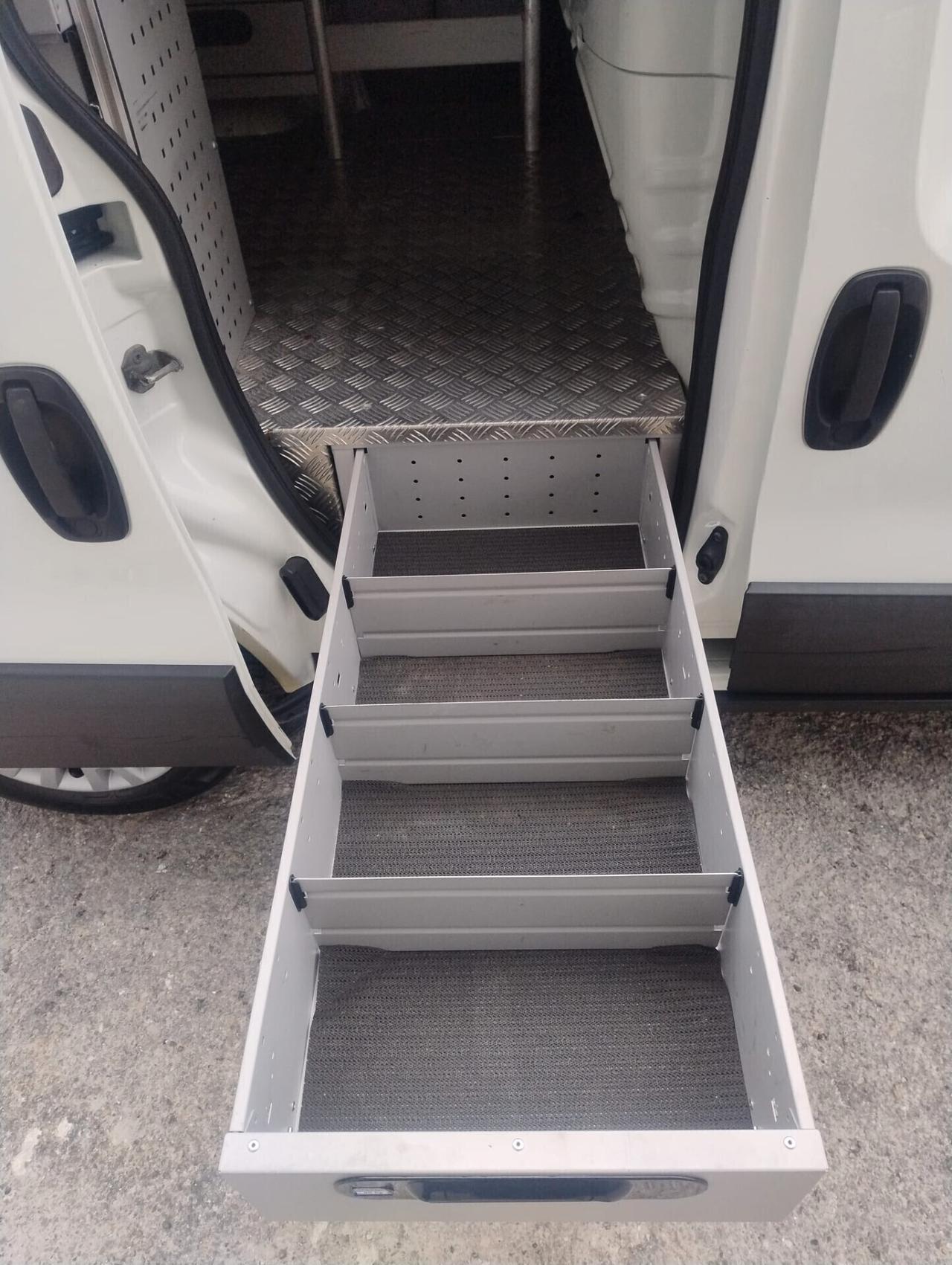 Fiat Fiorino 1.3 Mjet II Adventure 95Cv ALLESTITO