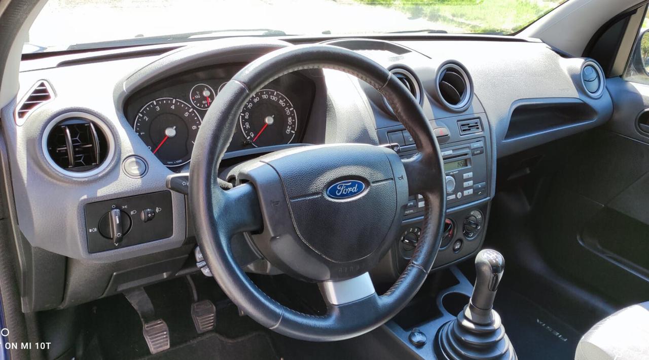 Ford Fiesta 1.2 16V 3p. Clever