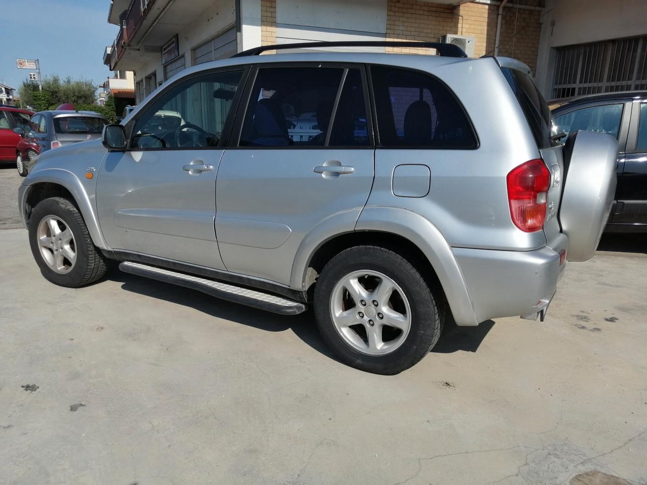 Toyota RAV 4 RAV4 2.0 Tdi D-4D cat 5 porte Sol