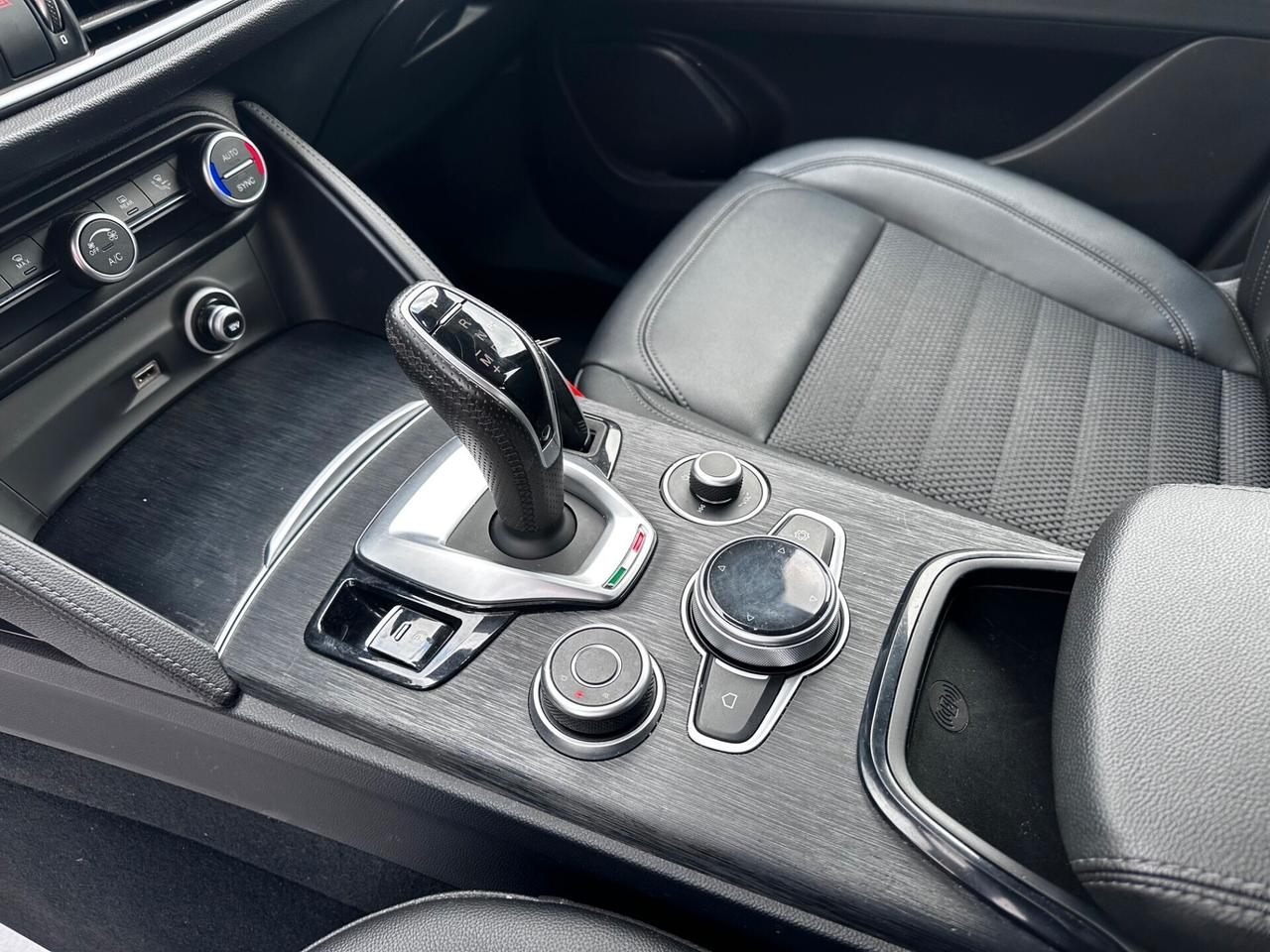 Alfa Romeo Stelvio 2.2 Turbodiesel 160 CV AT8 RWD Sprint