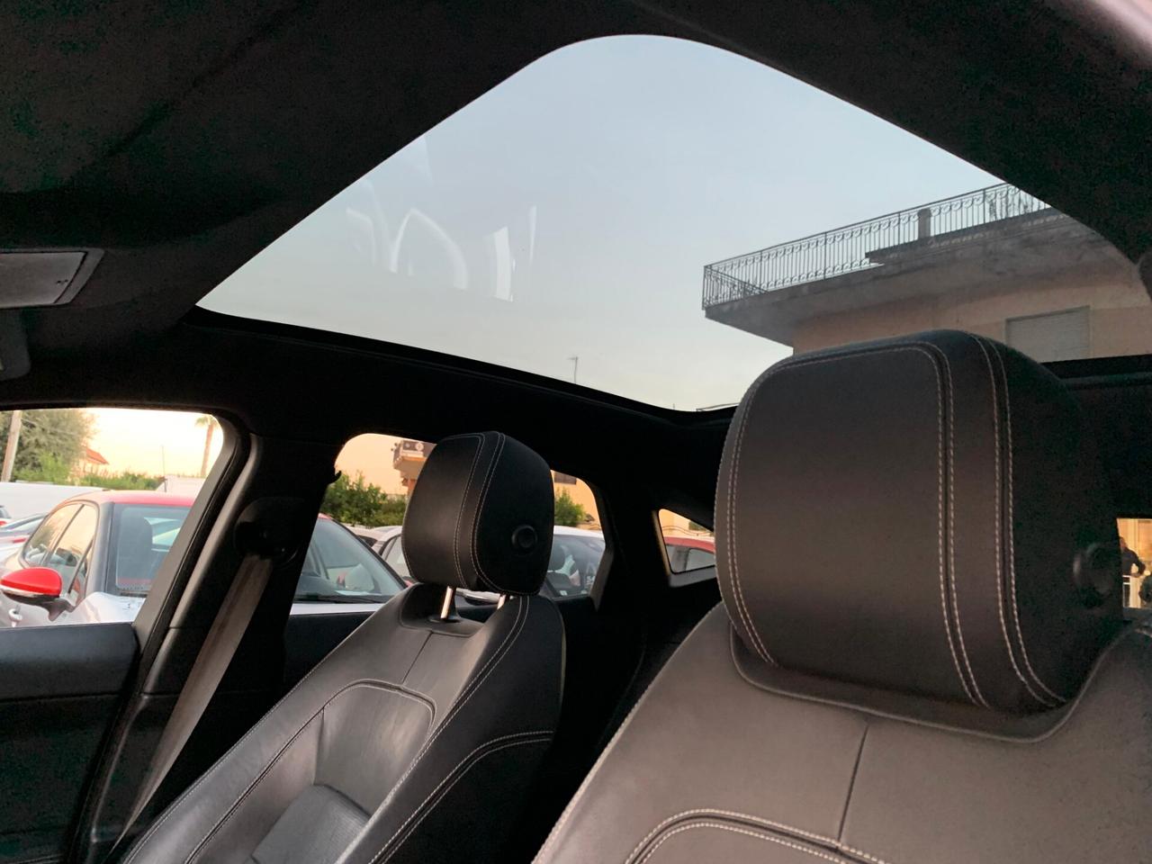 Jaguar E-Pace 2.0D 150 CV R-Dynamic