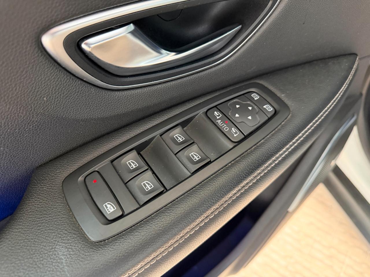 Renault Scénic dCi 160 CV EDC Energy Bose Automatic