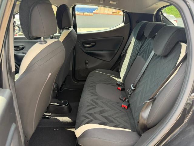 Lancia Ypsilon 1.2 69 CV 5 porte Gold