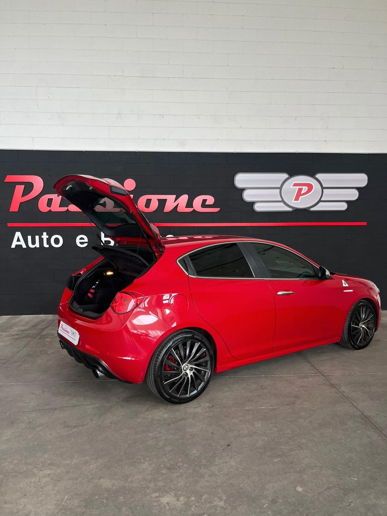 Alfa Romeo Giulietta 1750 TBi Quadrifoglio Verde