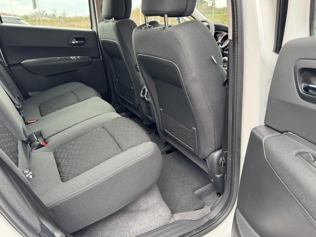 Peugeot 3008 1.6 HDi 115CV Active