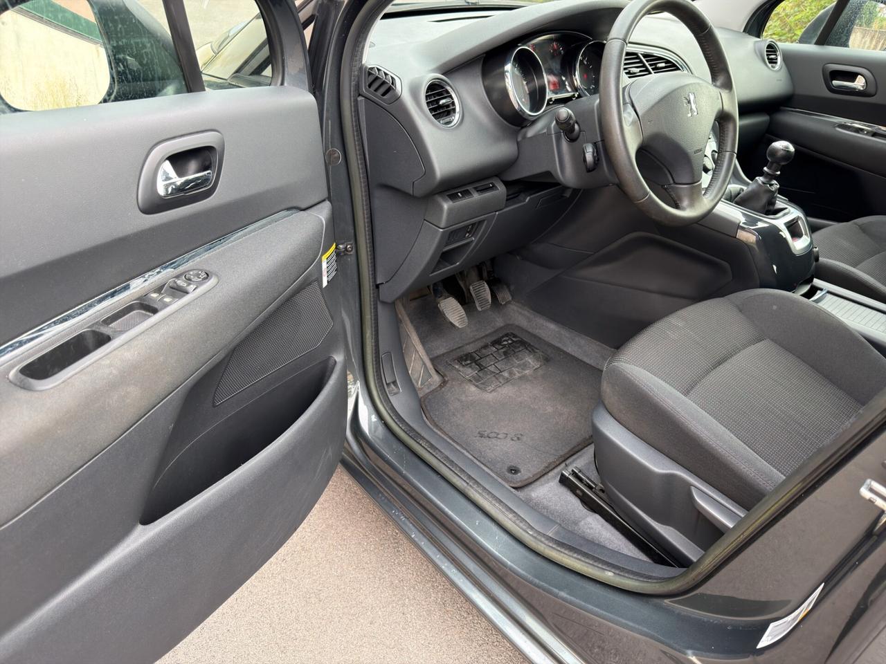 Peugeot 5008 1.6 HDi 115 CV UNICO PROPRIETARIO - 7 POSTI