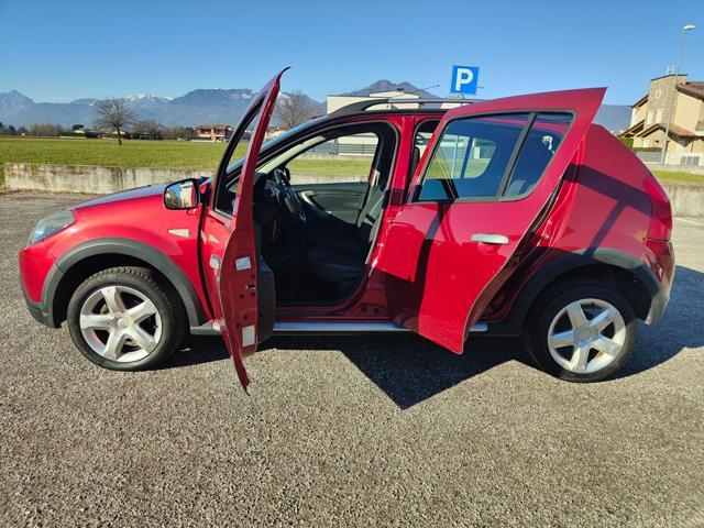 DACIA Sandero Stepway 1.6 Benzina ( TAGLIANDATA )