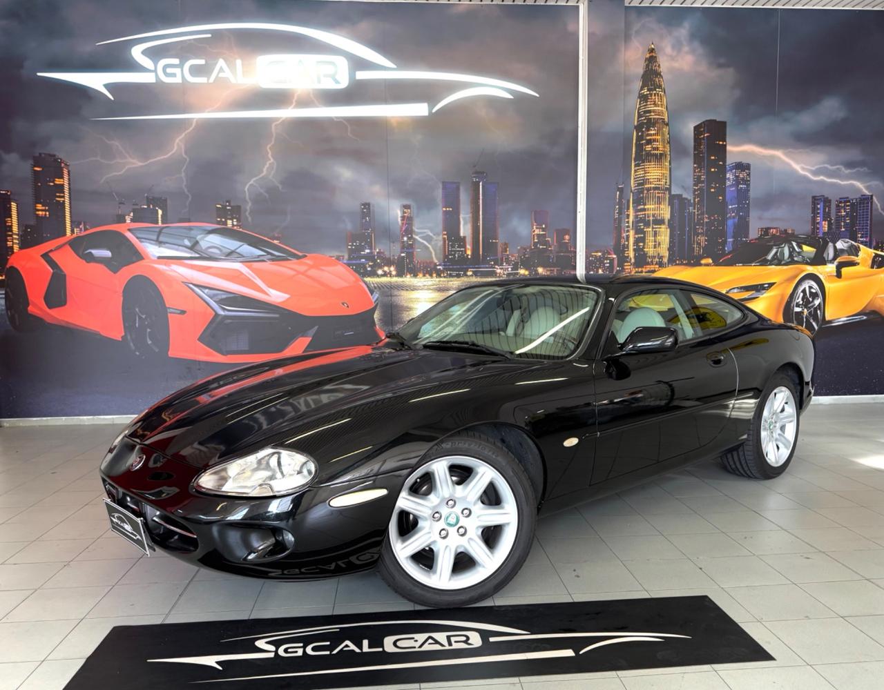 JAGUAR XK8 4.0 BENZ V8 284CV OK PERMUTE VEICOLO FINANZIABILE