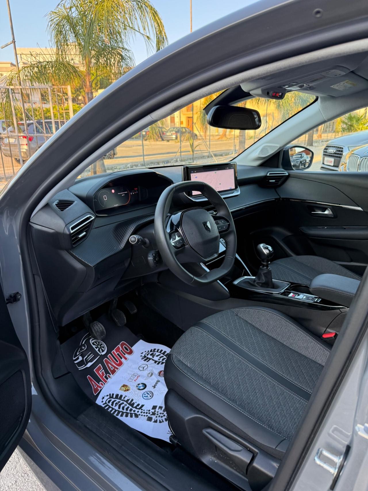 Peugeot 208 PureTech 100 Stop&Start 5 porte Allure