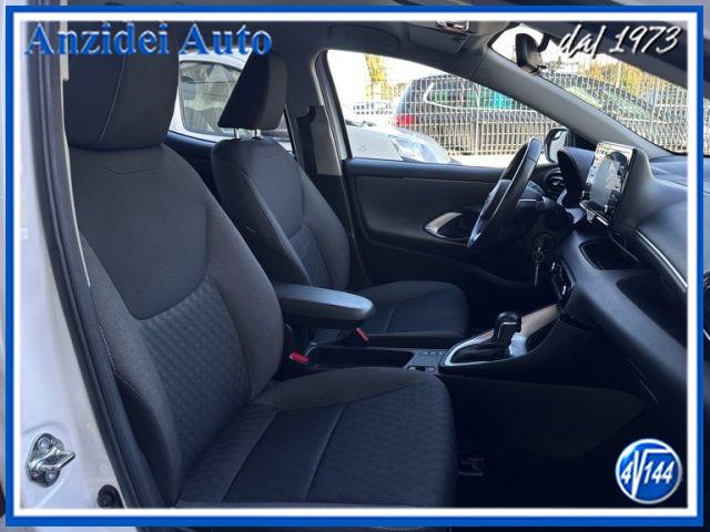 TOYOTA Yaris 1.5 Hybrid 5 porte Business