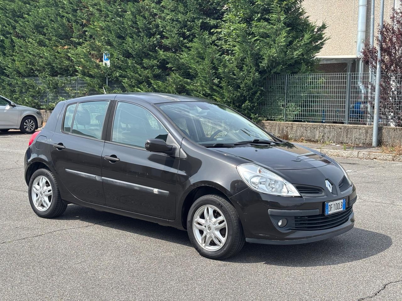 Renault Clio 1.2 16V 5 porte