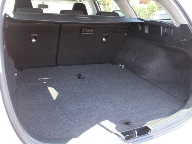 TOYOTA Auris Touring Sports 1.8 Hybrid Lounge