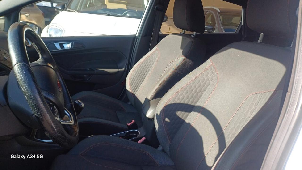 Ford Fiesta 1.5 TDCi 75CV 5 porte ST-Line