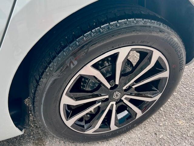 Renault Clio TCe 90 techno aziendale