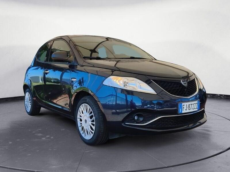 Lancia Ypsilon 1.2 69cv Silver