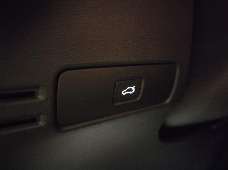 VOLVO XC40 (2017-->) - XC40 B3 automatico Core