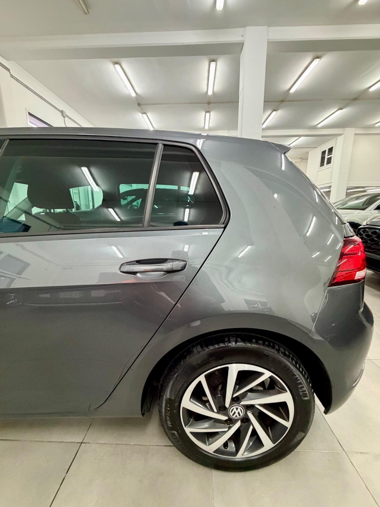 Volkswagen GOLF 7.5 1.6 TDI 5p. FINANZIABILE