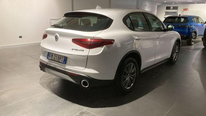 Alfa Romeo Stelvio Stelvio 2.2 Turbodiesel 180 CV AT8 RWD Executive