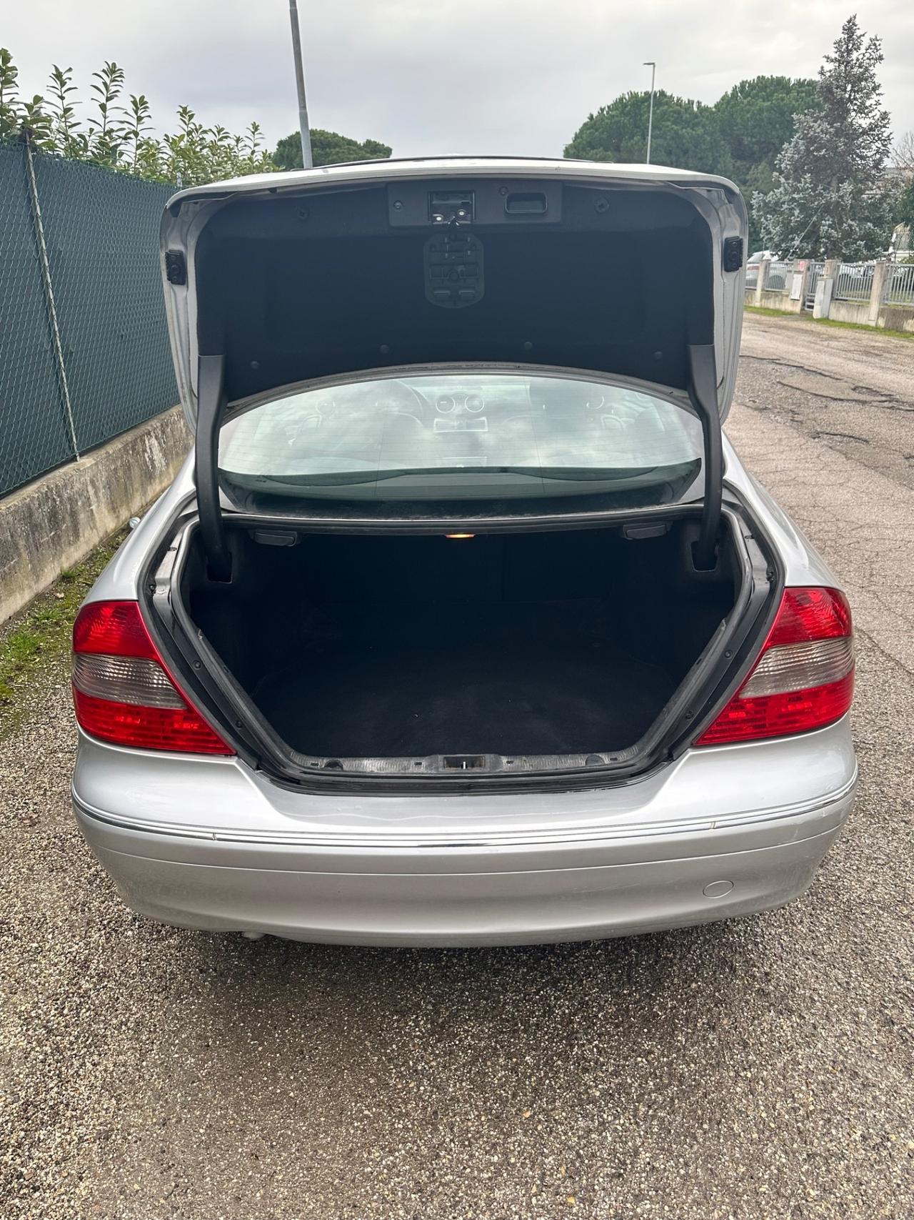 Mercedes-benz CLK 220 CDI cat Avantgarde