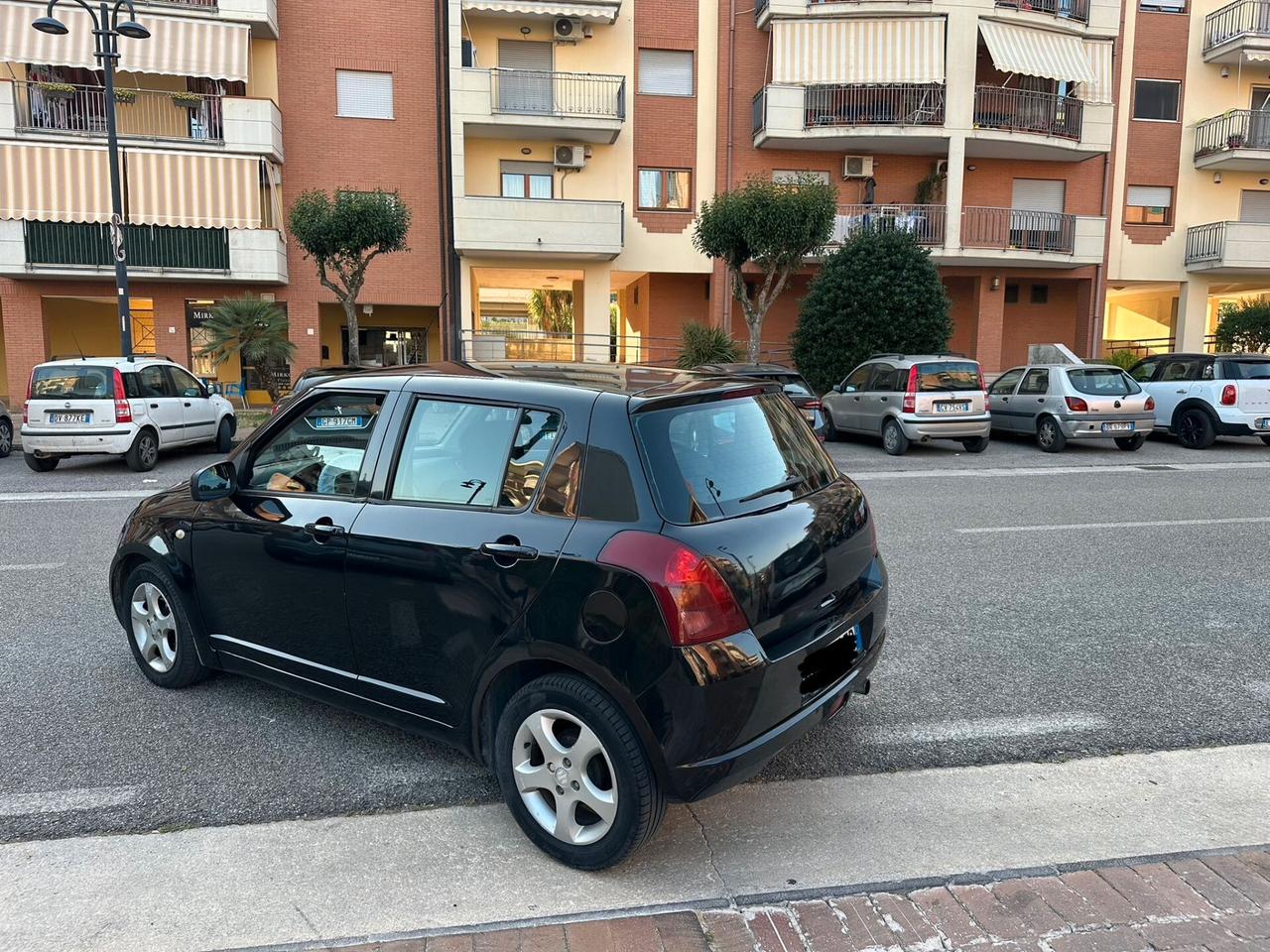 Suzuki Swift 1.3 DDiS 5p. 12 MESI DI GARANZIA
