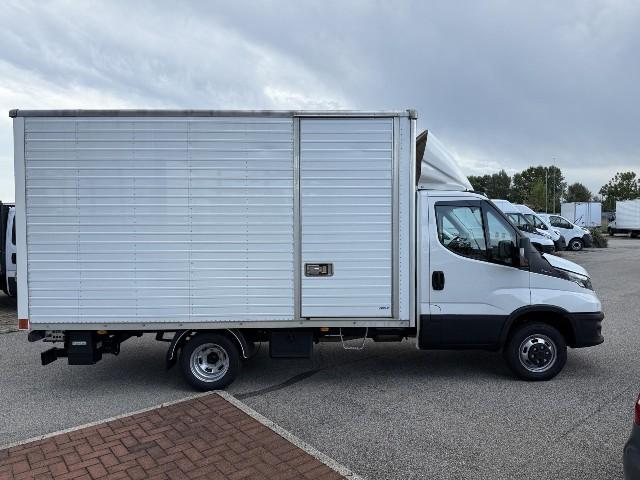 IVECO DAILY 35C14H BOX + SPONDA