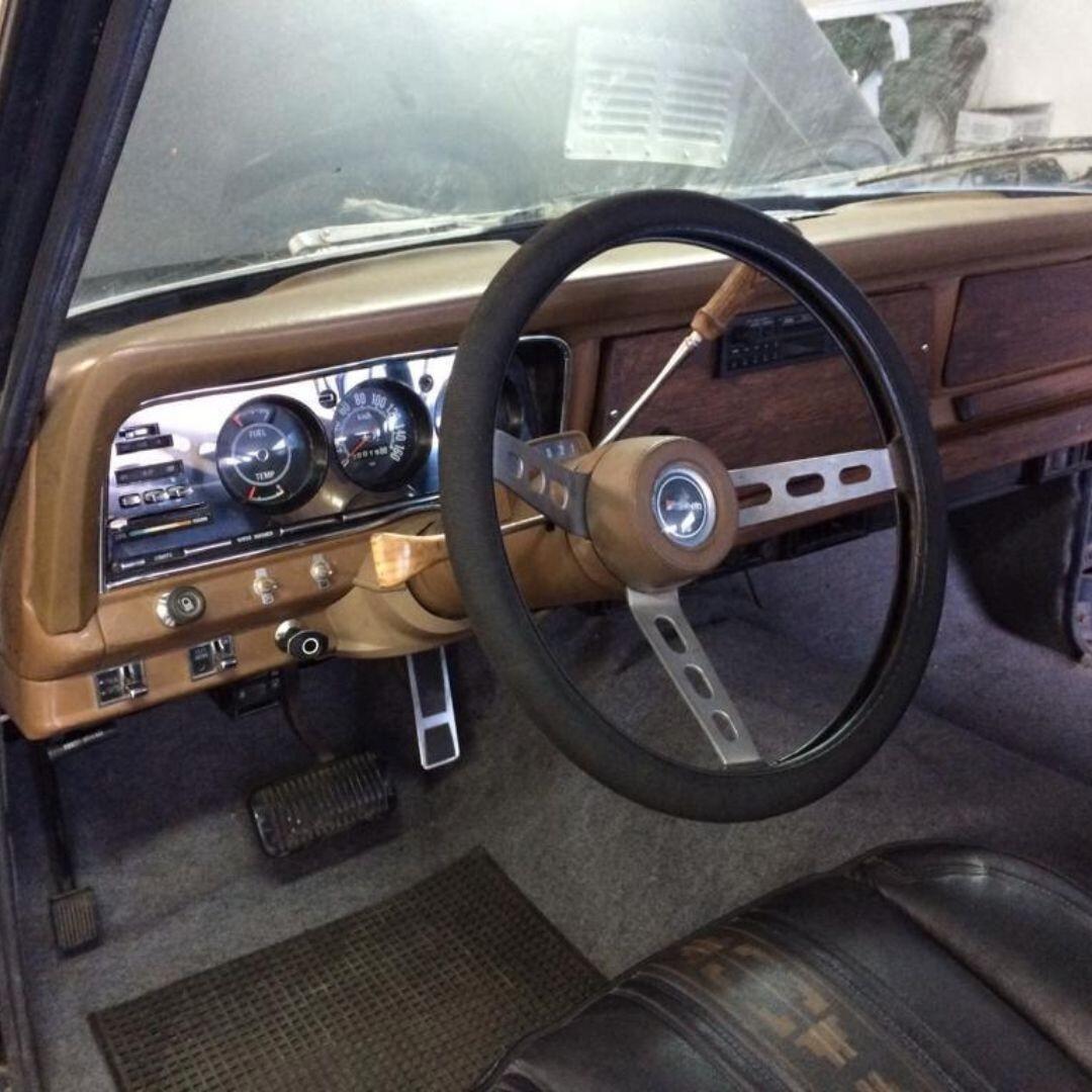 Jeep Cherokee Chief V8 5.0 benzina