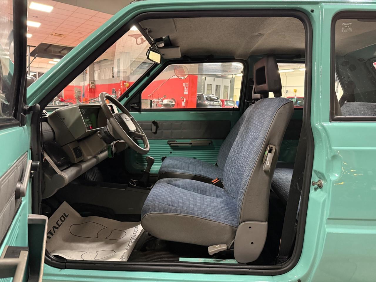 Fiat Panda 900 i.e. cat Young