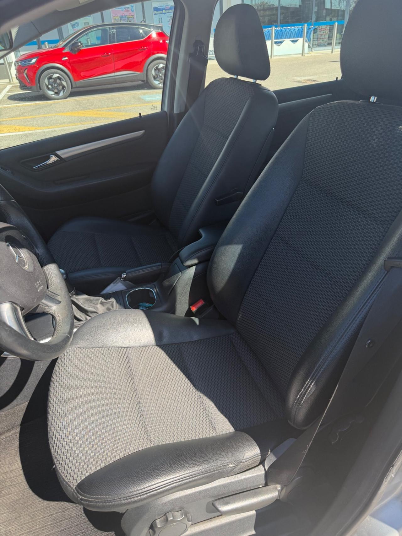 Mercedes-benz B 200 CDI Premium